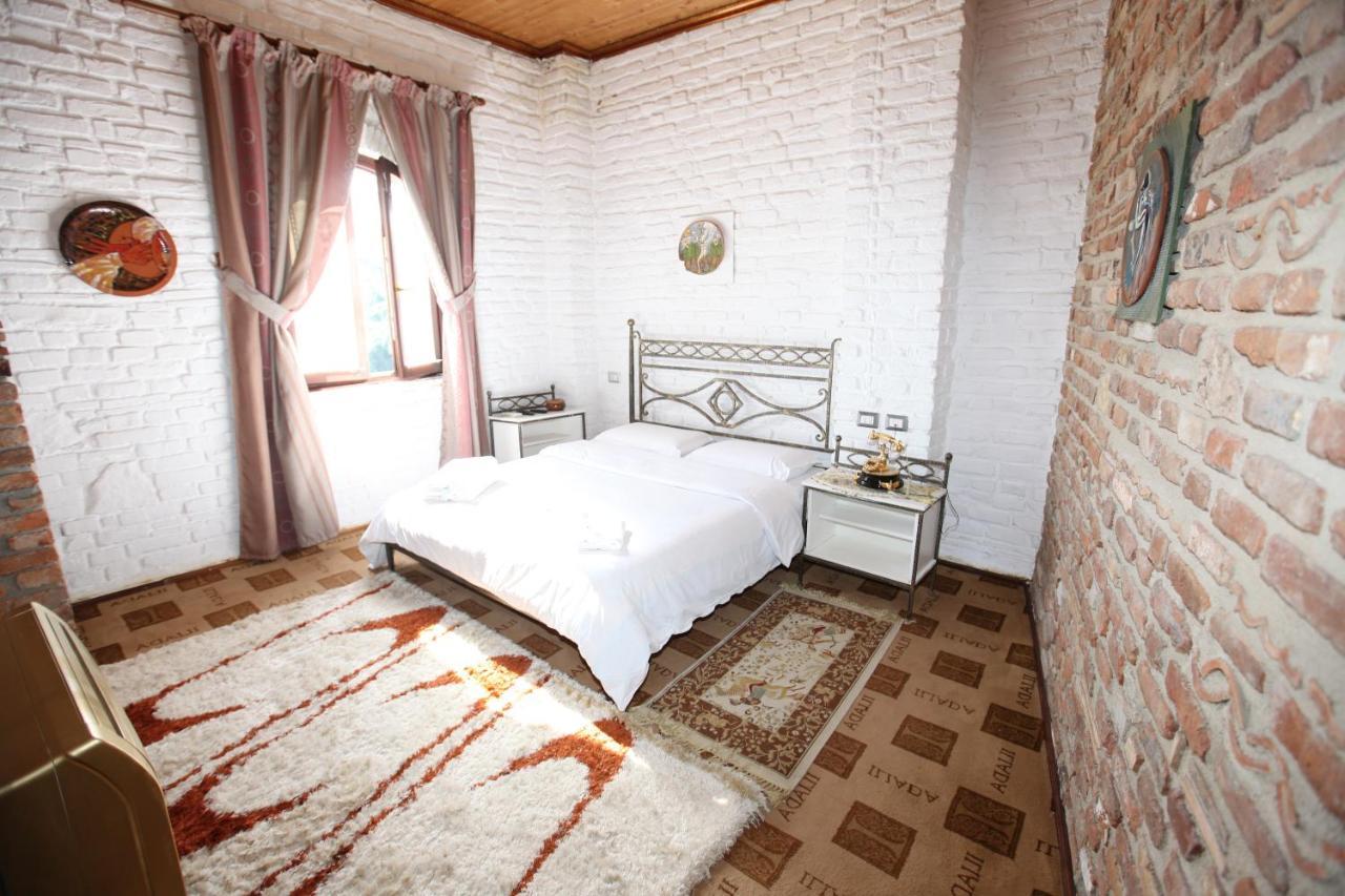 Iliada Hotel Domje