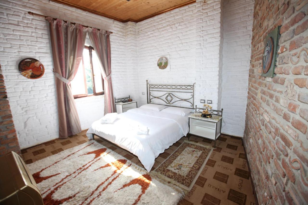 Iliada Hotel Domje